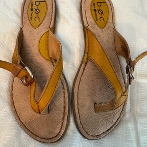 b.o.c. Women's Brown and Tan Sandals